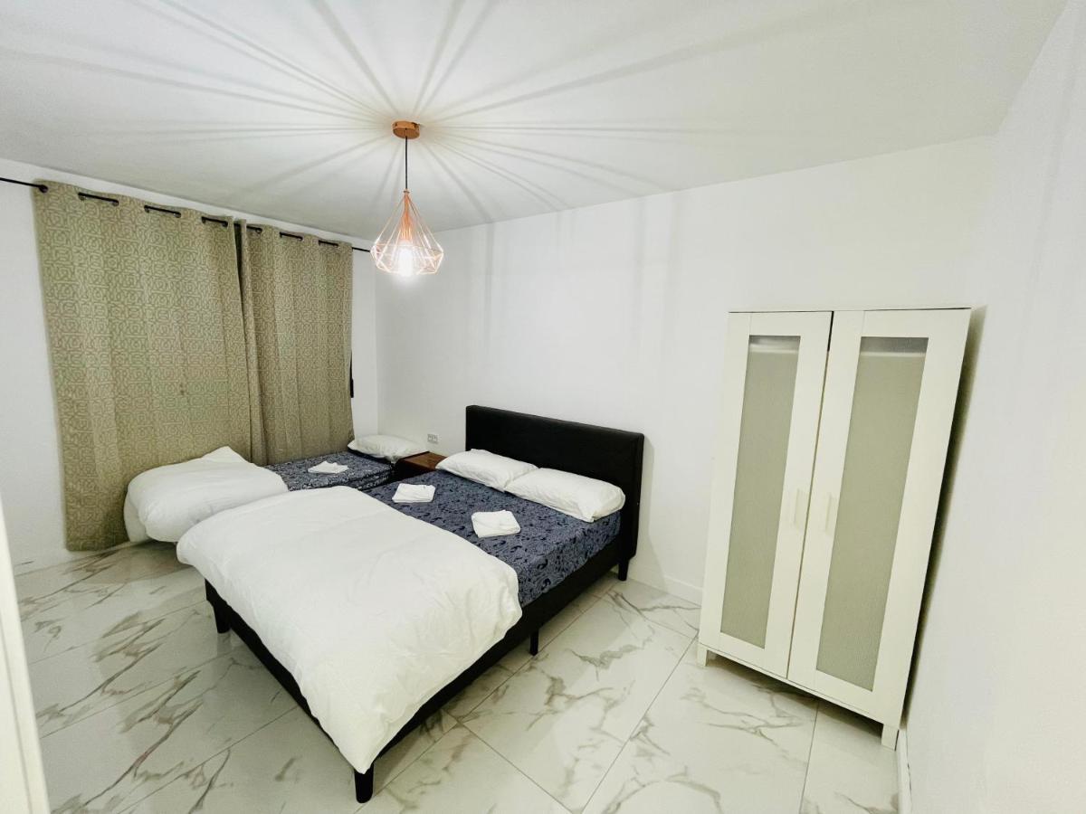 Queen Apartments Santa Coloma de Gramenet Exterior photo