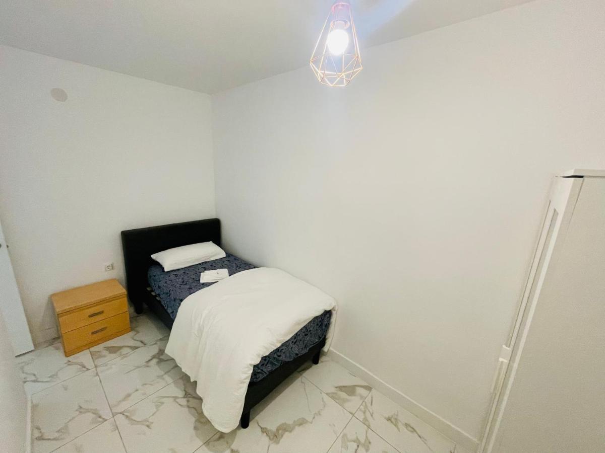 Queen Apartments Santa Coloma de Gramenet Exterior photo